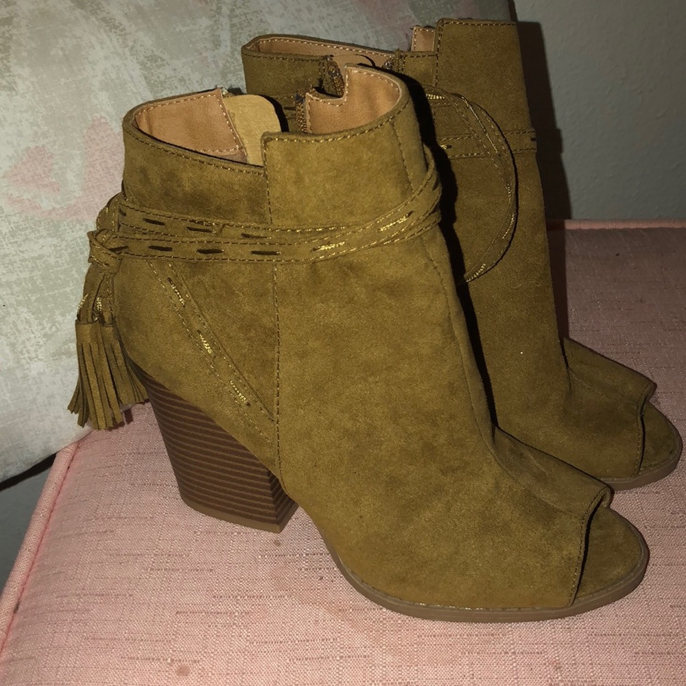 Brown suede open toed booties